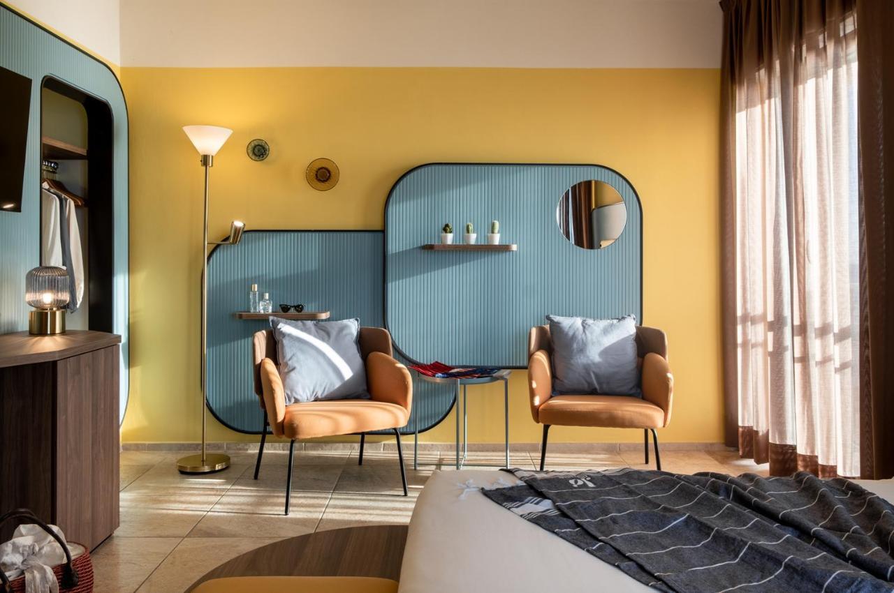 Deluxe tweepersoonskamer met balkon en uitzicht op zee
