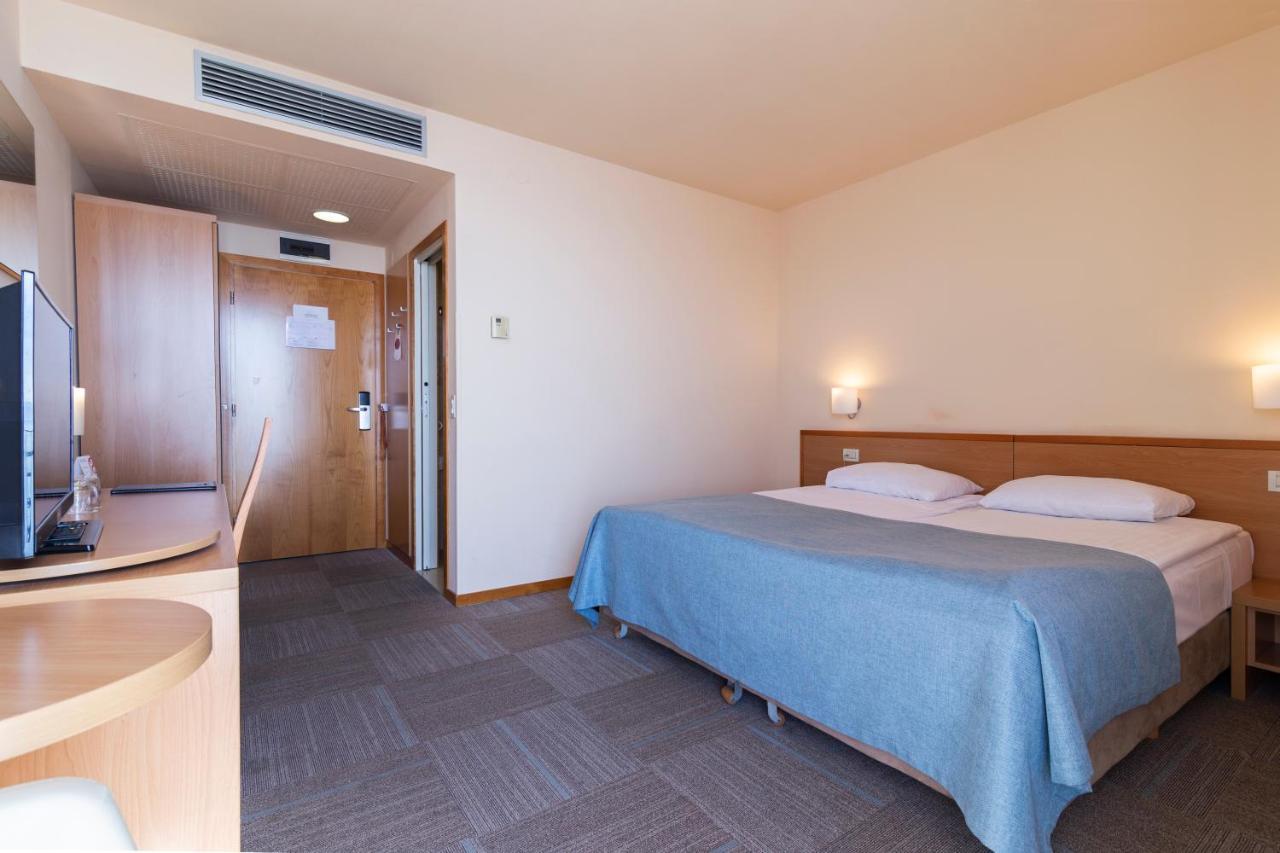 Standard Double or Twin Room with Sea View