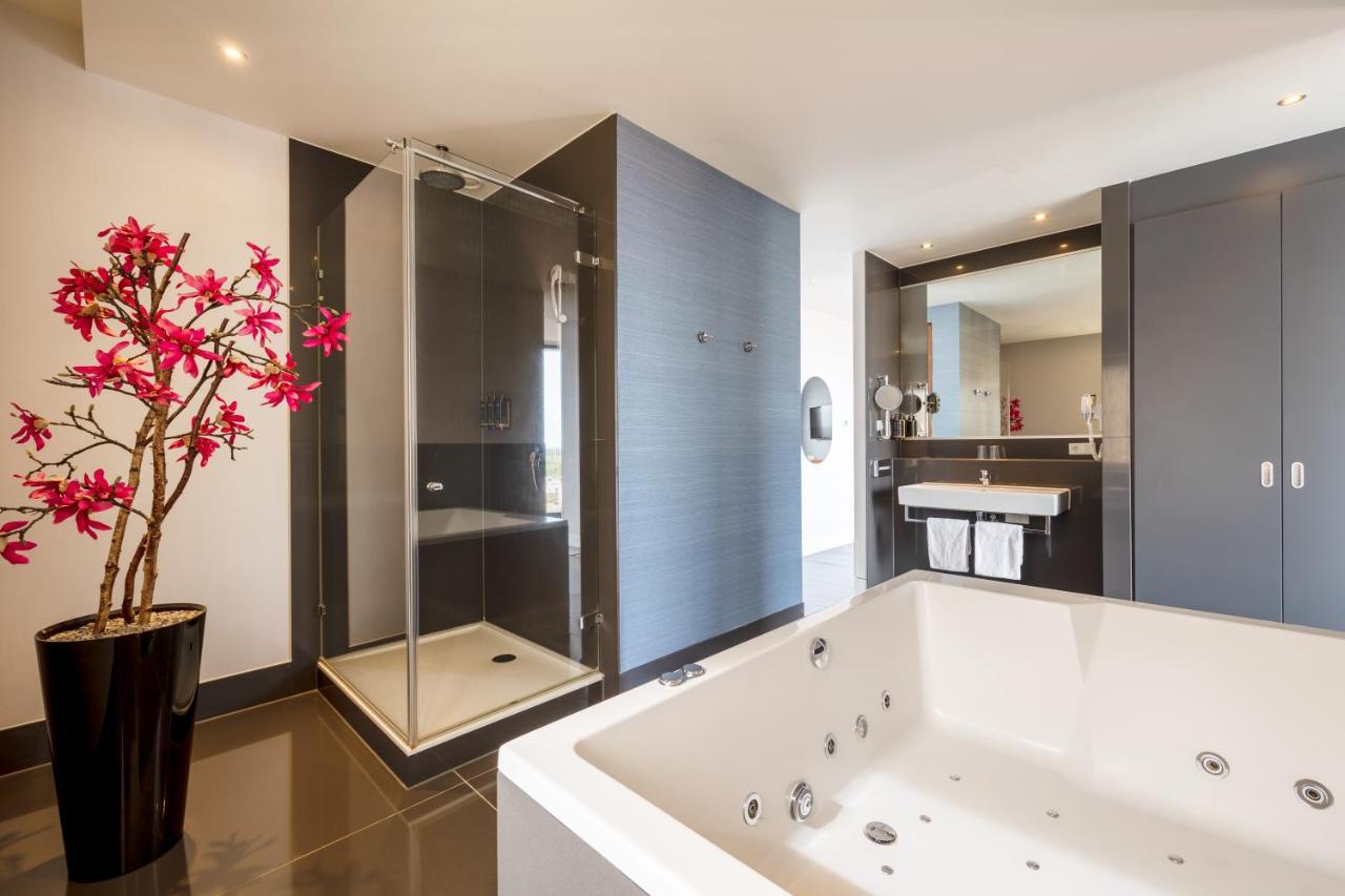 Executive Suite met Tweepersoonsbed en Aparte Woonkamer
