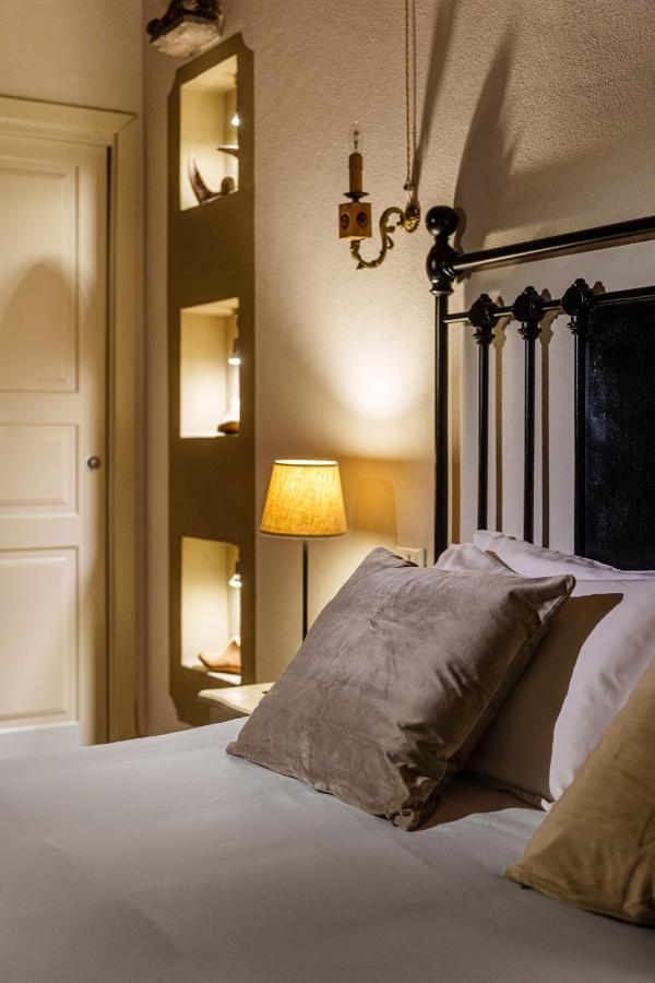 Deluxe Double Room Bath