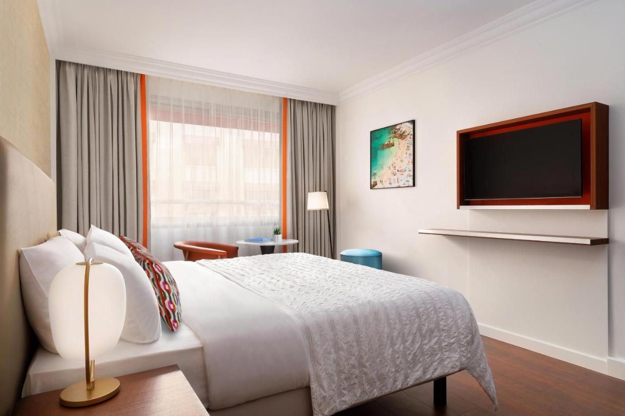 Classic room with Courtyard view, King bed,1356365681:JPEG