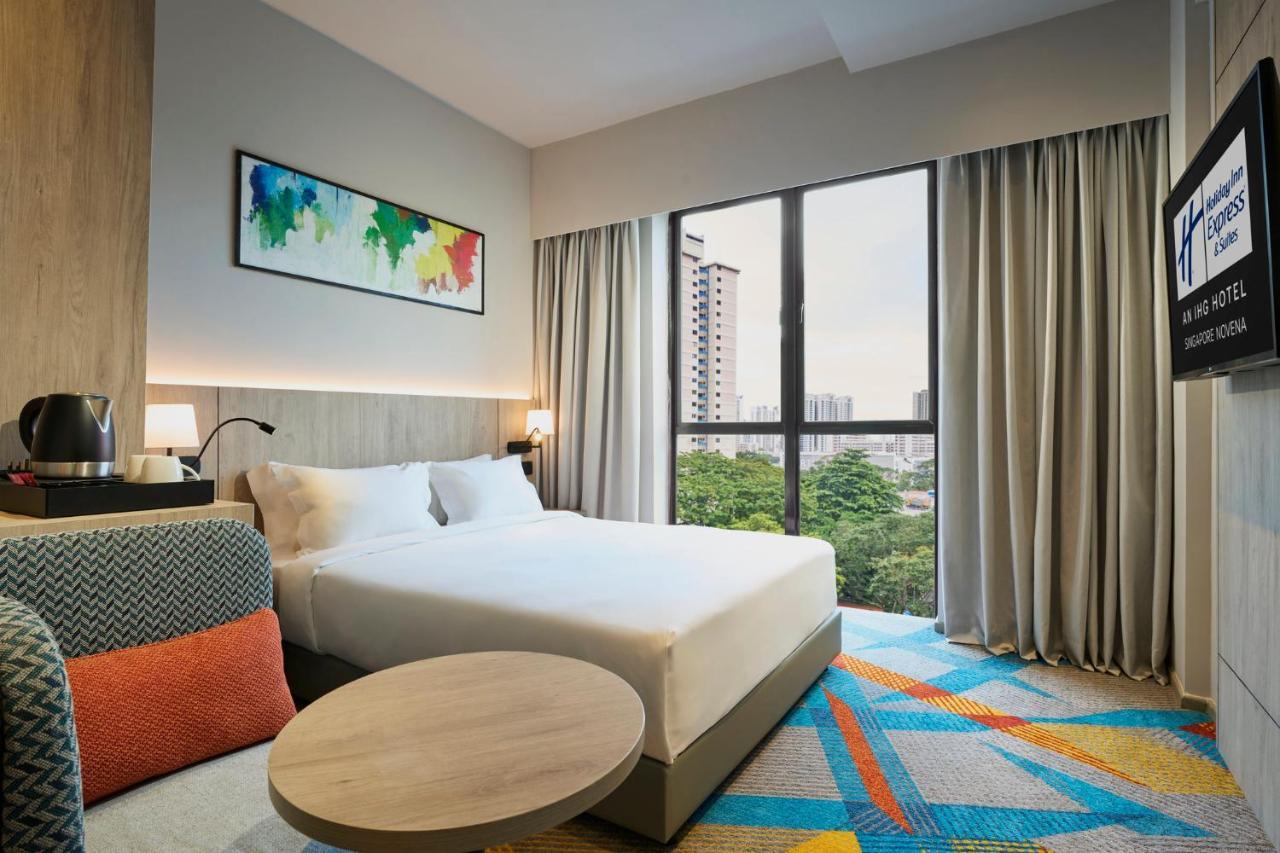 Queen Suite - High Floor,1370398349:JPEG