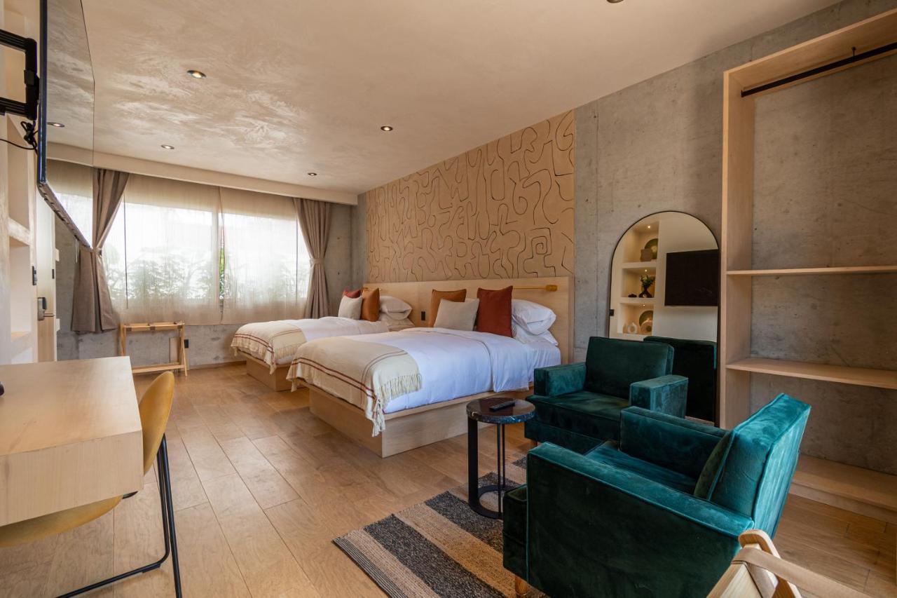 Deluxe Double Room with Two Double Beds,1376196284:JPEG