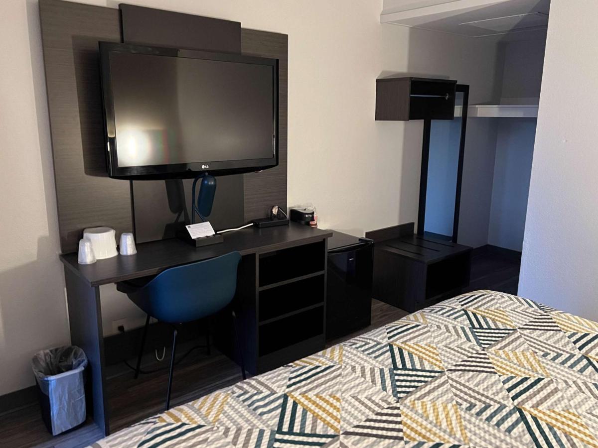 Quadruple Room - Non-Smoking,1388694002:JPEG