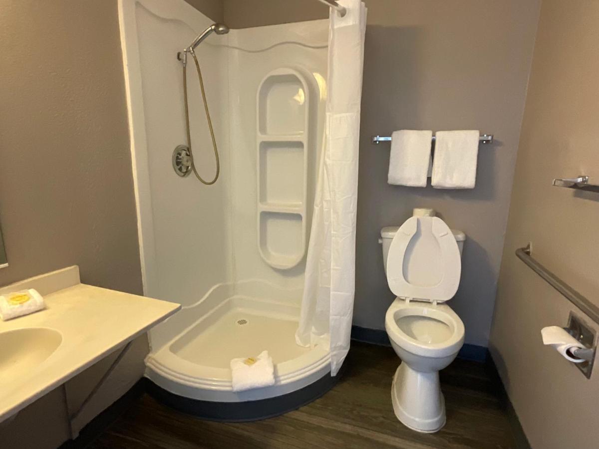 Deluxe Quadruple Room Non-Smoking,1689840533:JPEG