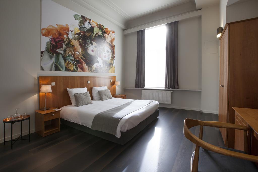 Standaard Tweepersoonskamer met 1 of 2 Bedden en een Bad