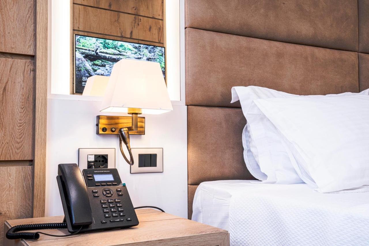 Deluxe Double Room,1406073776:JPEG