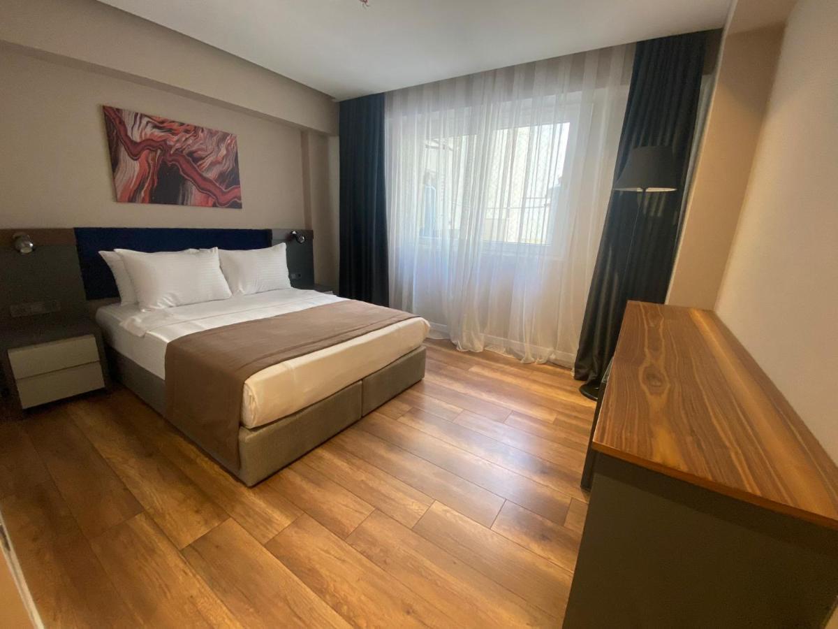 Double Room,1466277668:JPEG