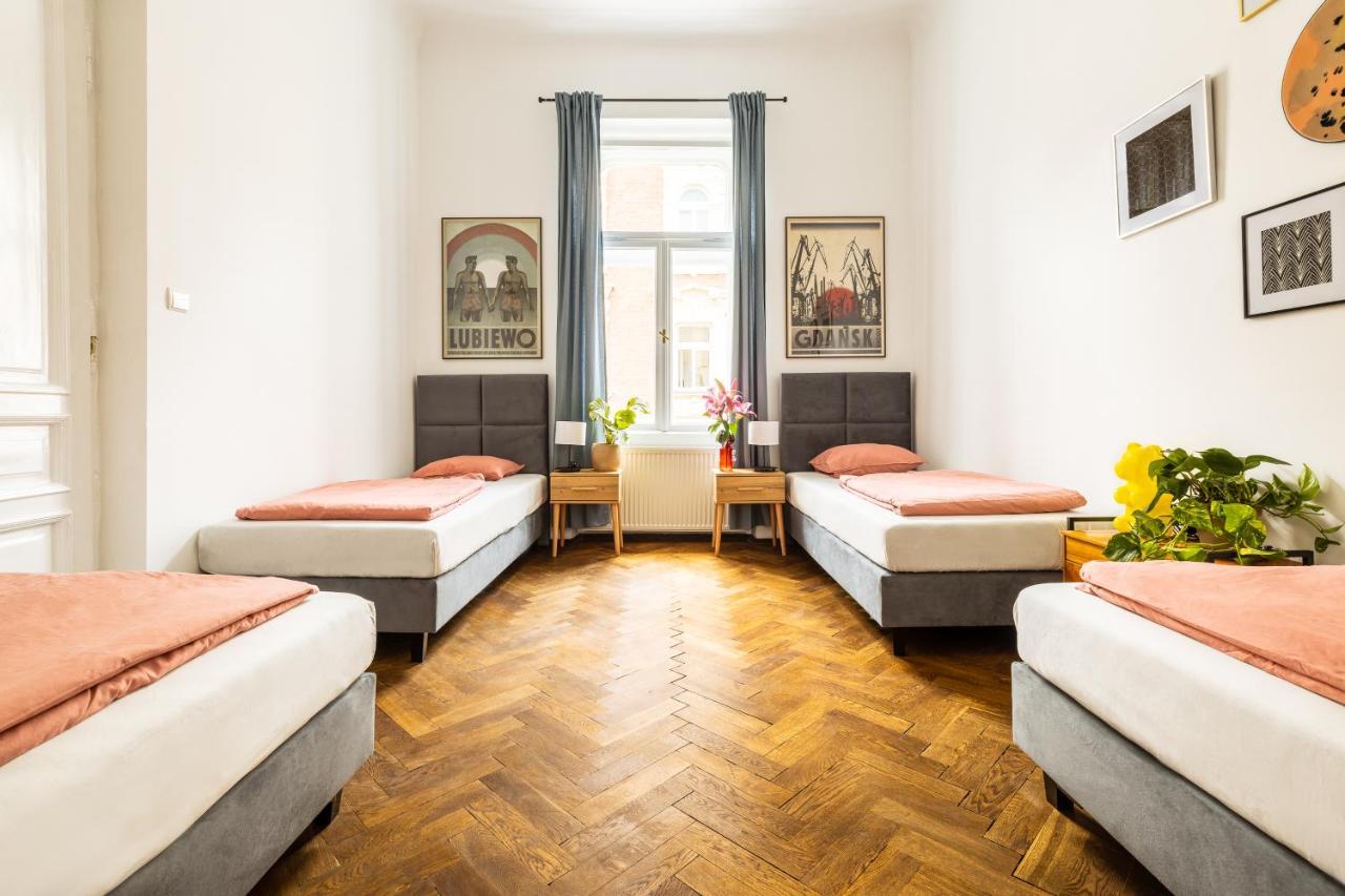 Vierpersoonskamer met Gedeelde Badkamer