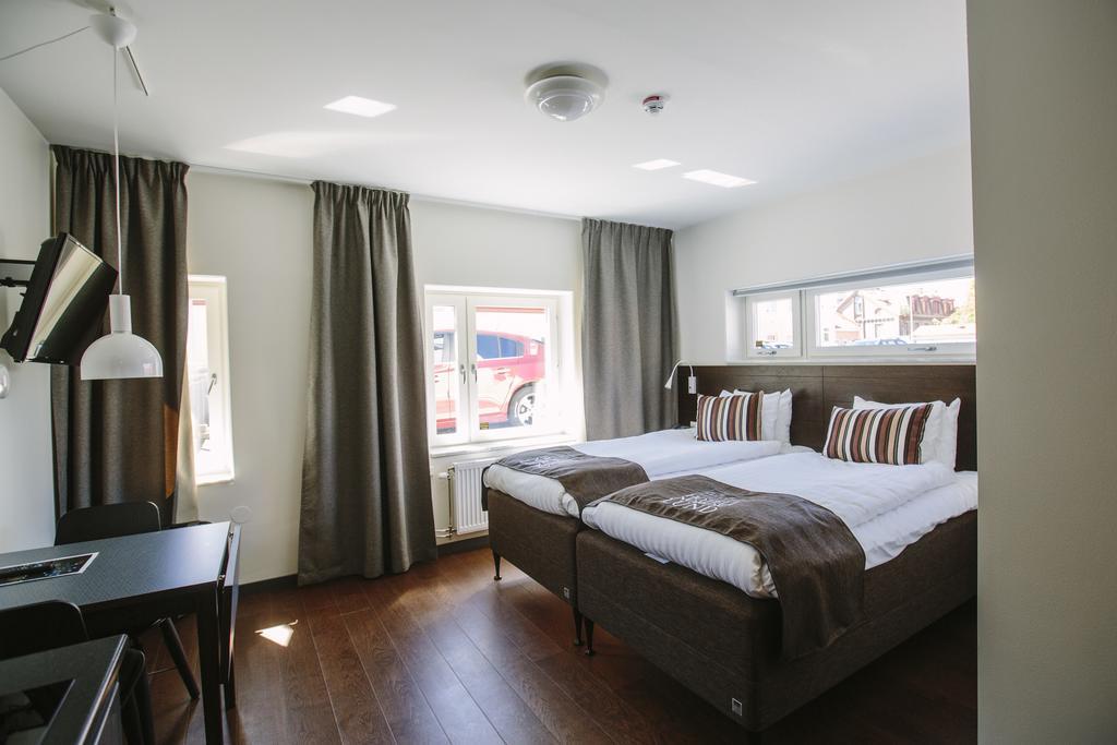 Twin Room,683091555:JPEG