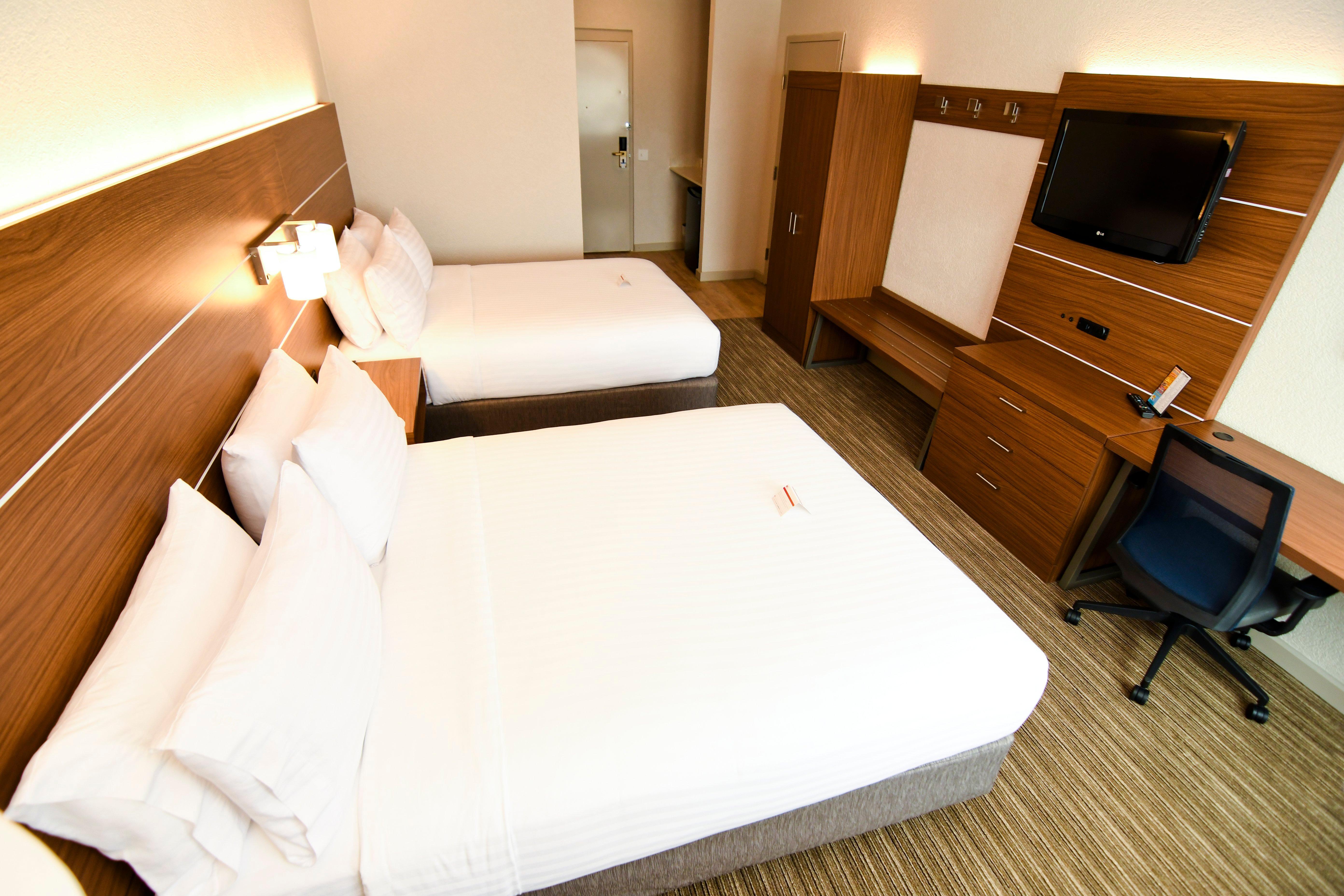 Standard Queen Room Two Queen Beds