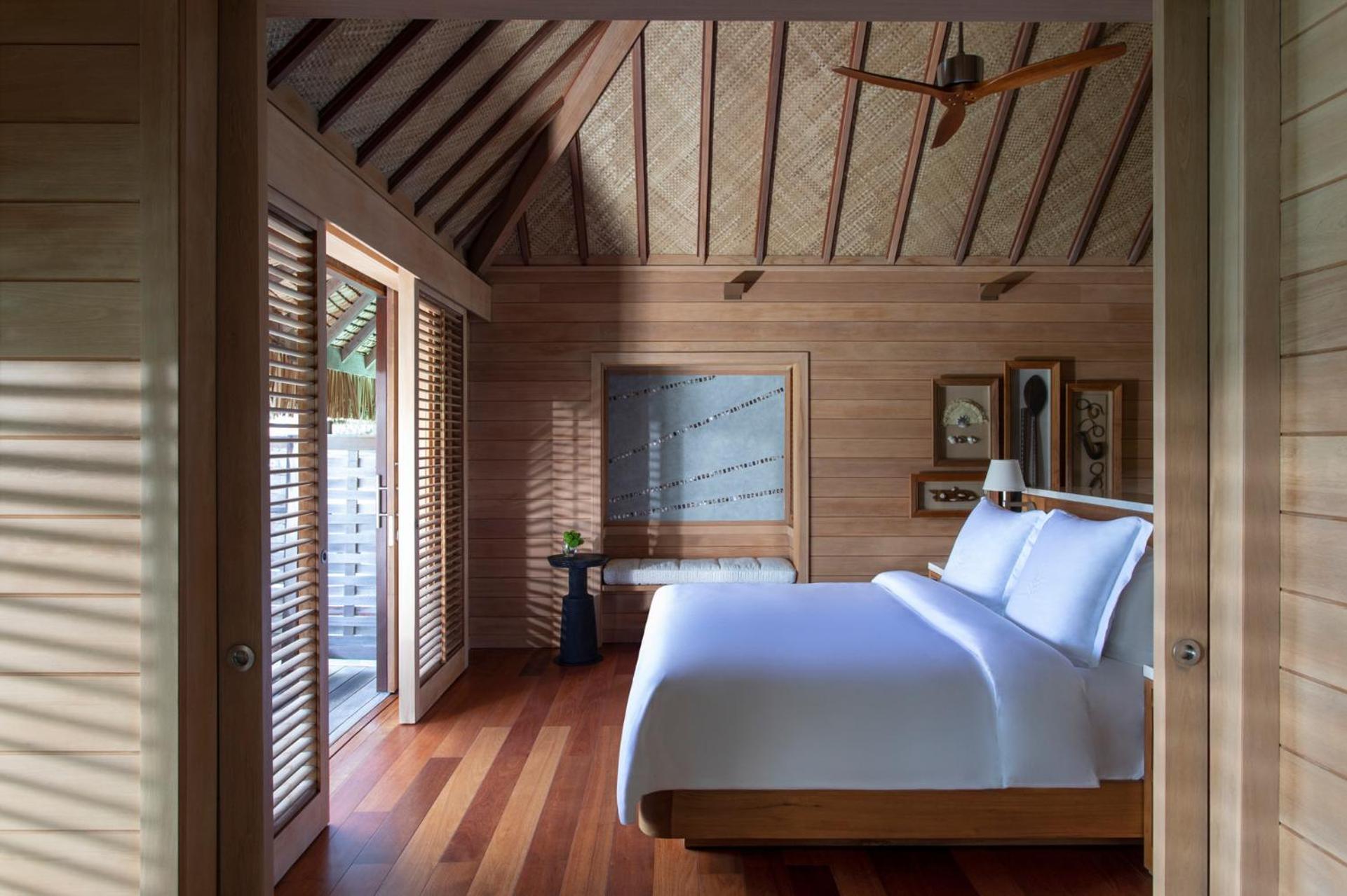 One Bedroom Beach View Over Water Bungalow Suite King Bed,974918167:JPEG