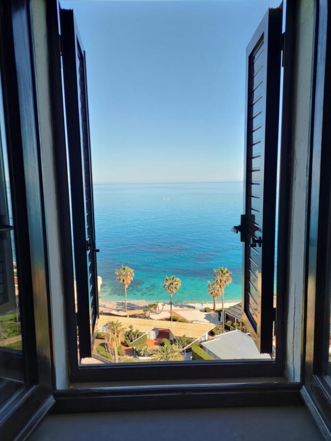 Standard Triple Room Sea View