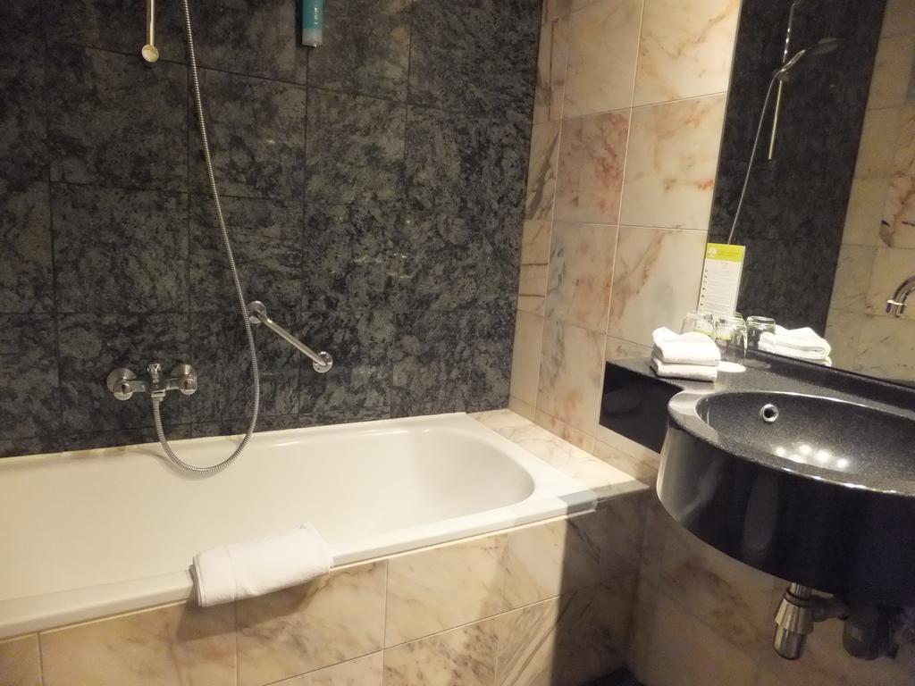 Special Offer - Deluxe Double or Twin Room