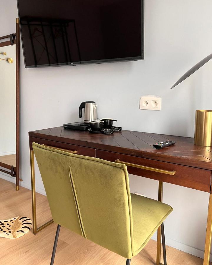 Large Double Room,1469257835:JPEG