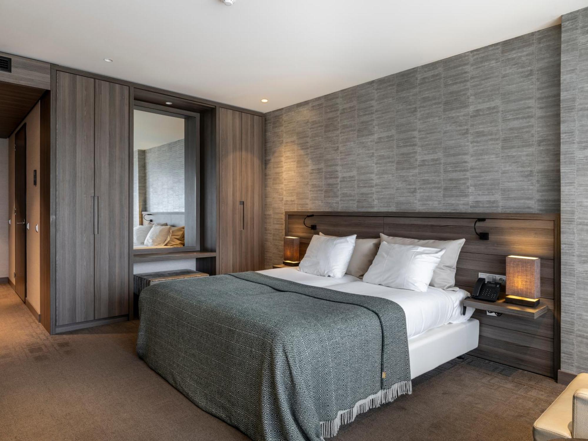 Comfort Tweepersoonskamer met 2 Aparte Bedden en een Balkon