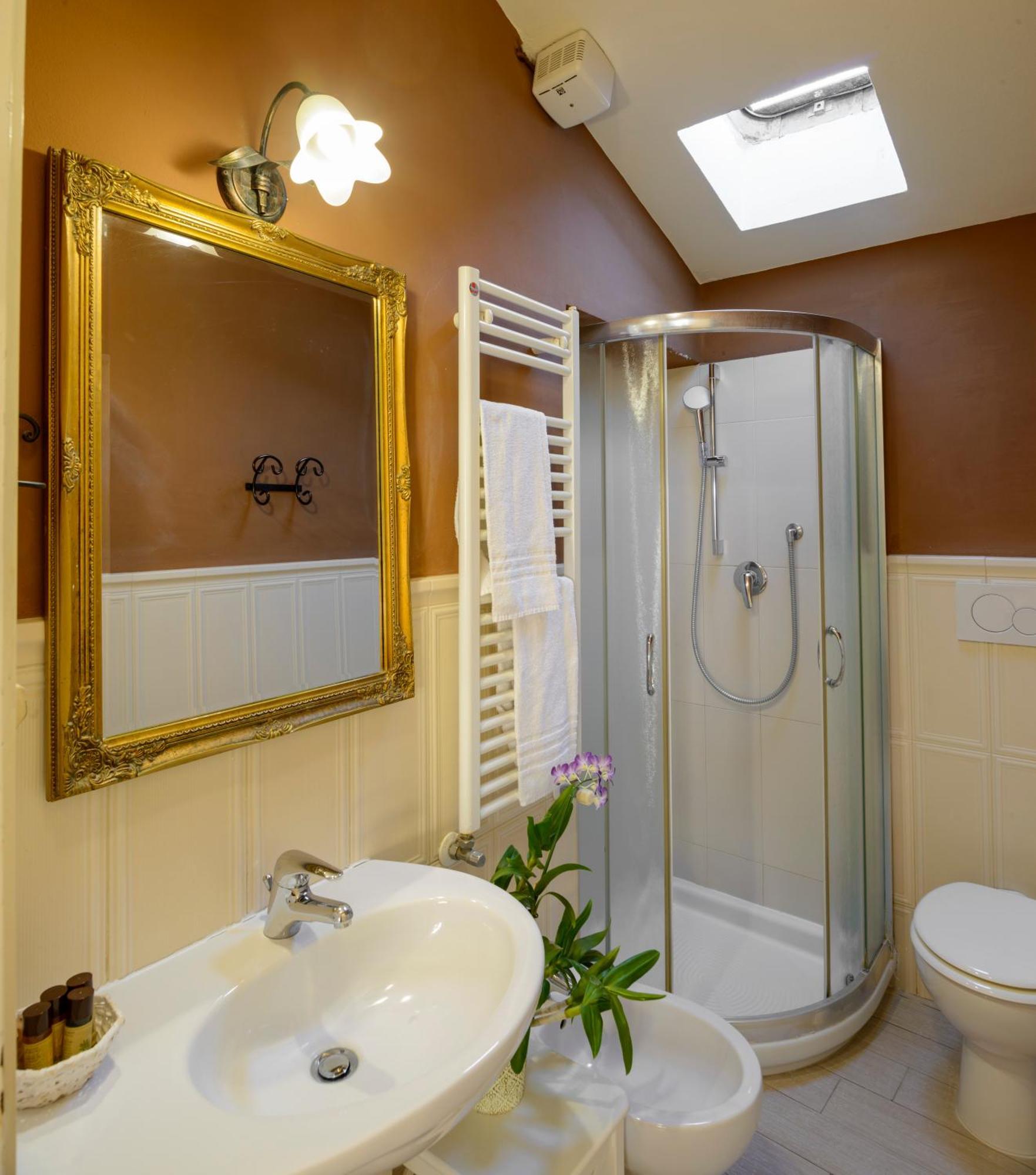 Quadruple Room,1499490037:JPEG