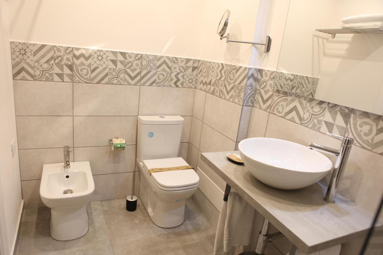 Quadruple Room Private Bathroom,1515678364:JPEG