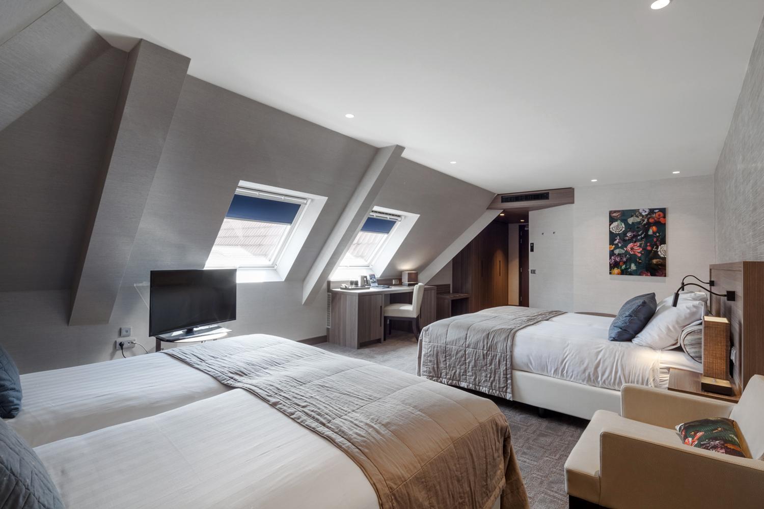 Superior Quadruple Room,1516408510:JPEG