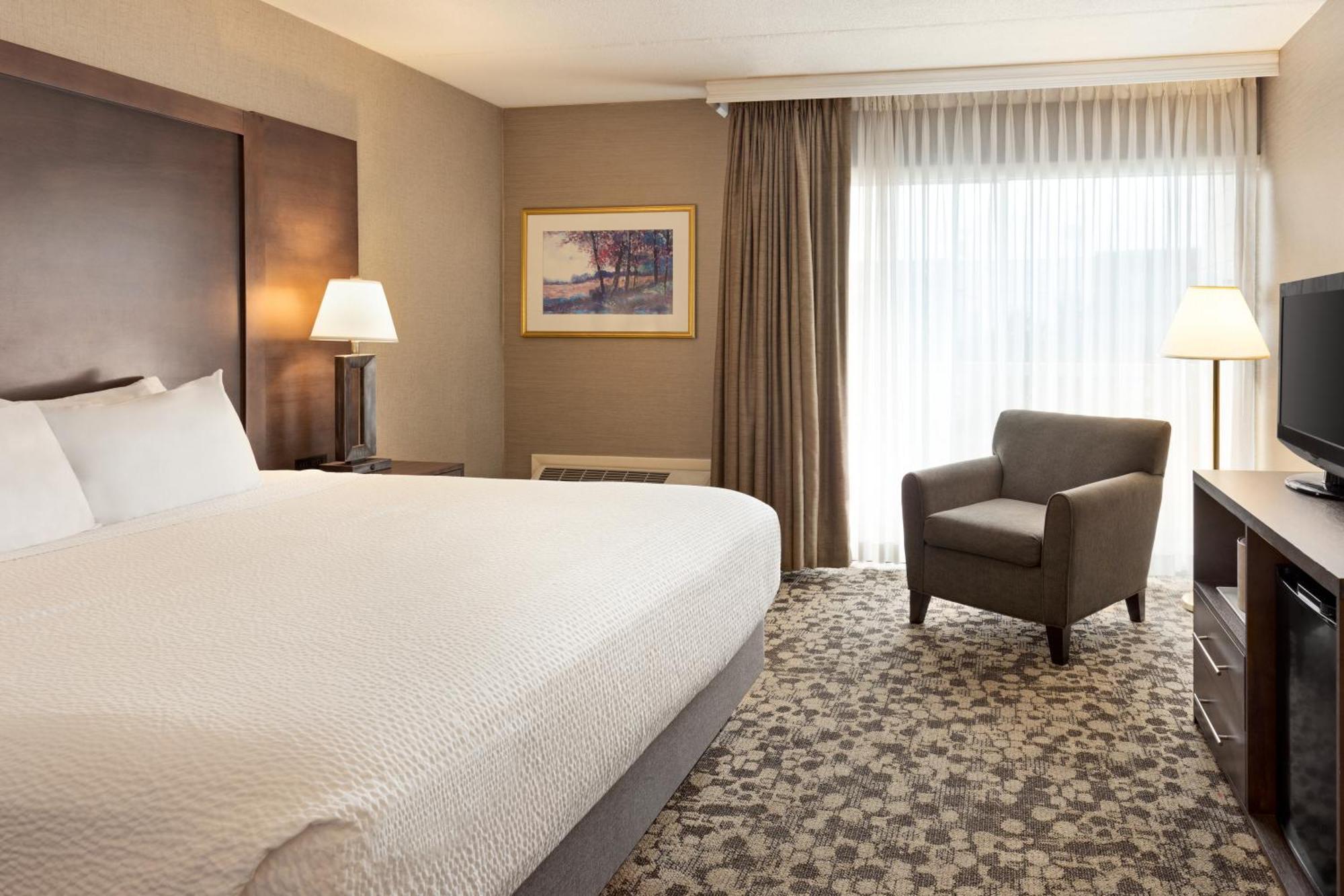 King Room - Non-Smoking,1540067365:JPEG