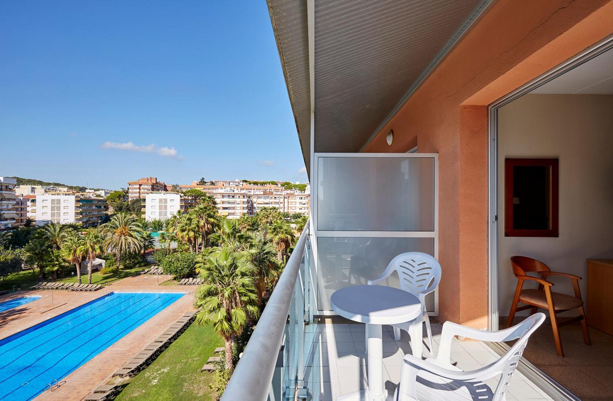 Economy Double Room with Extra Bed (3 Adults)