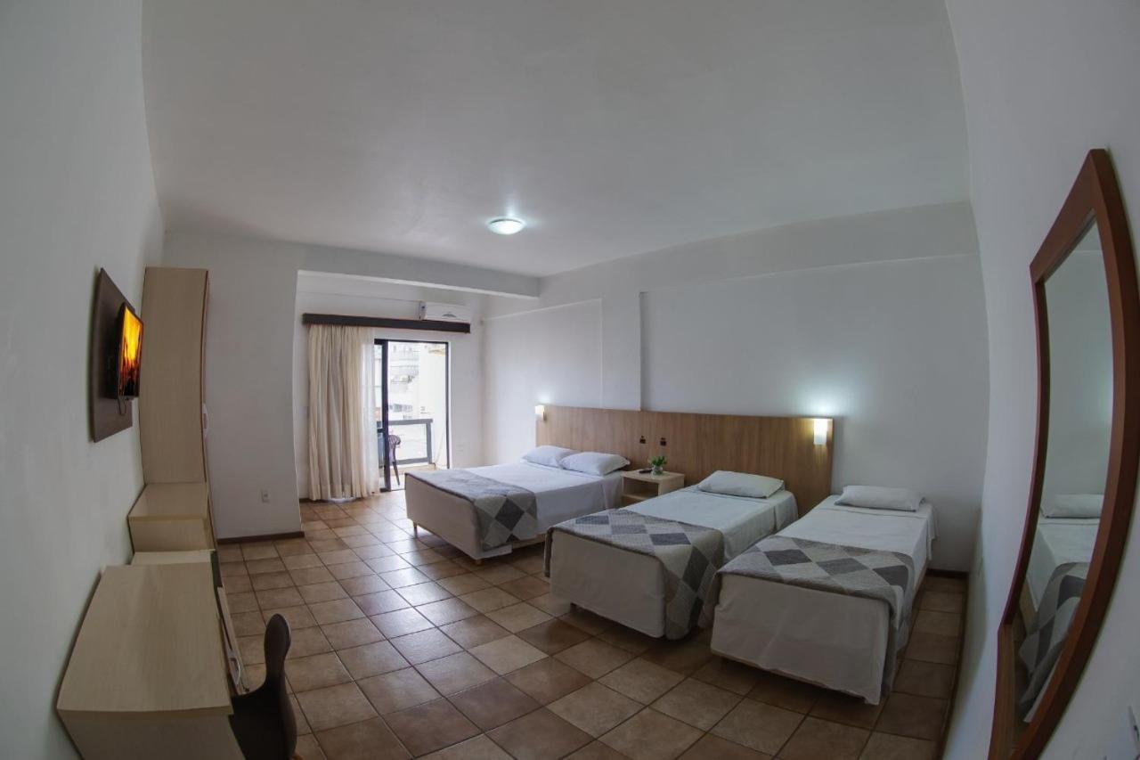 Quarto Triplo Standard com Vista do Mar