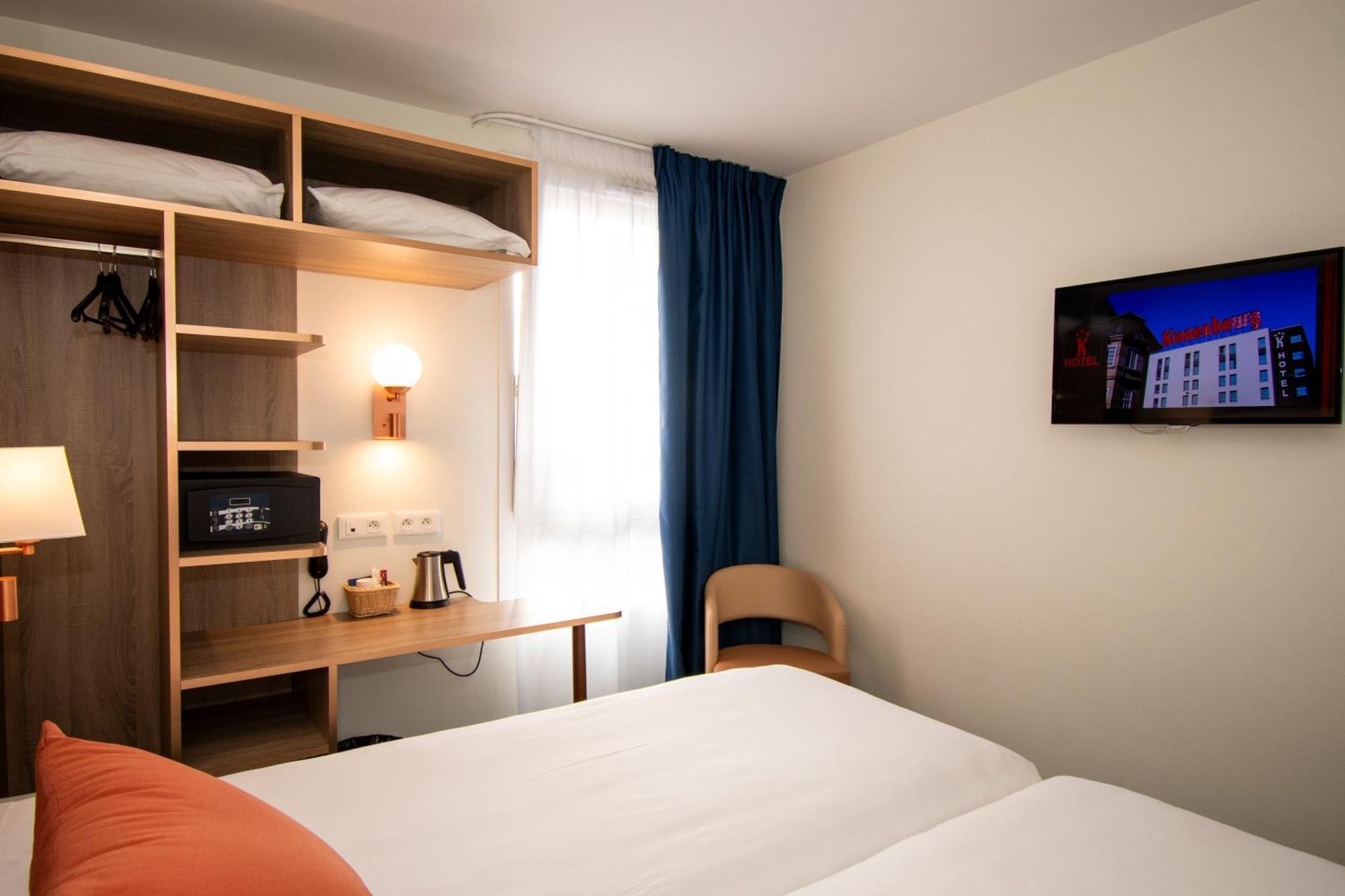 Standard Twin Room