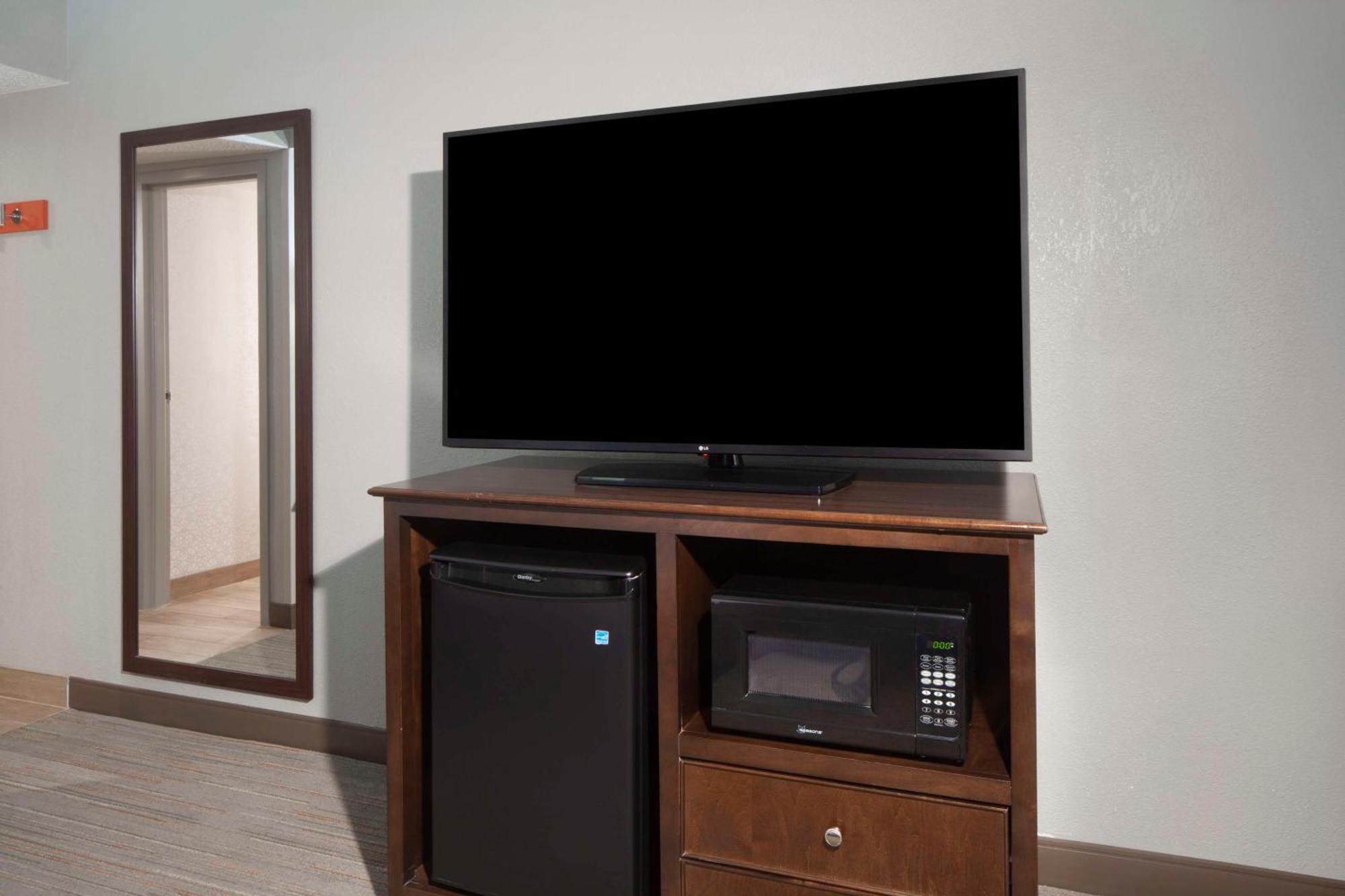 King Room with Sofa Bed and Study - Non-Smoking,1541658829:JPEG