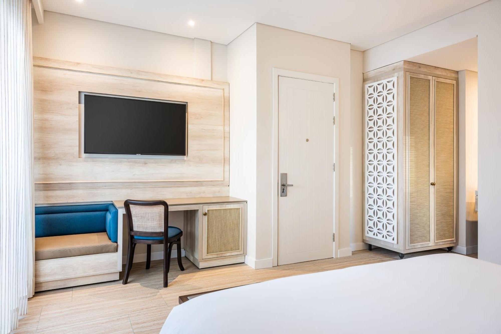 Deluxe King Room, Guest room, 1 King