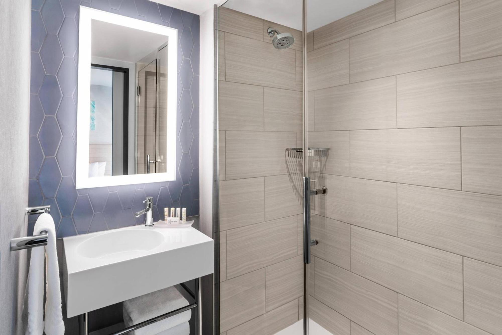 Suite Queen con 2 Letti Queen-Size e Terrazza Privata