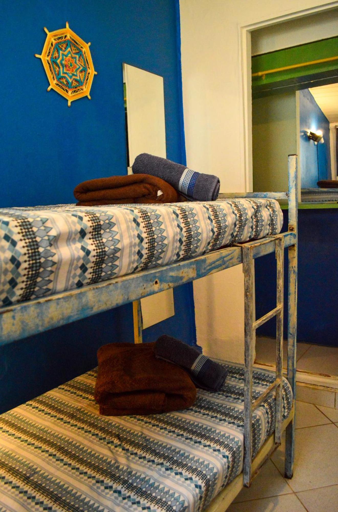 Quarto Duplo Econômico com Beliches