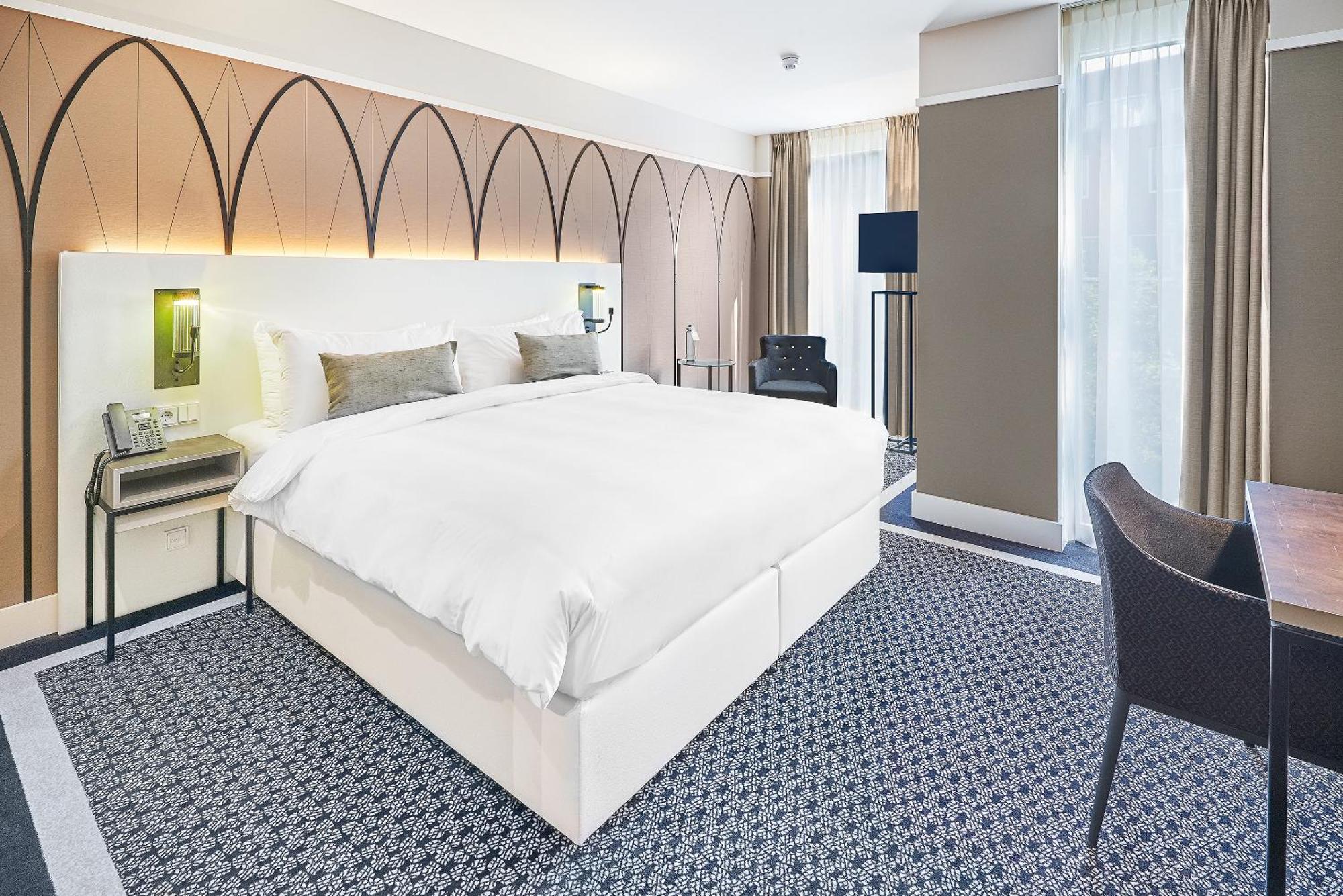 Superior Guest room 1 King,1580221405:JPEG