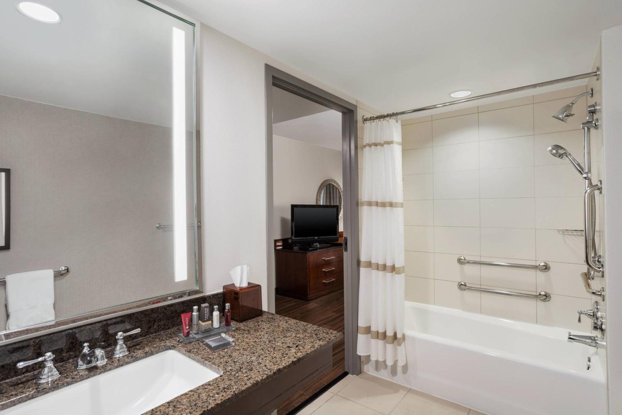 Standard 2 Doubles, Guest room, 2 Double