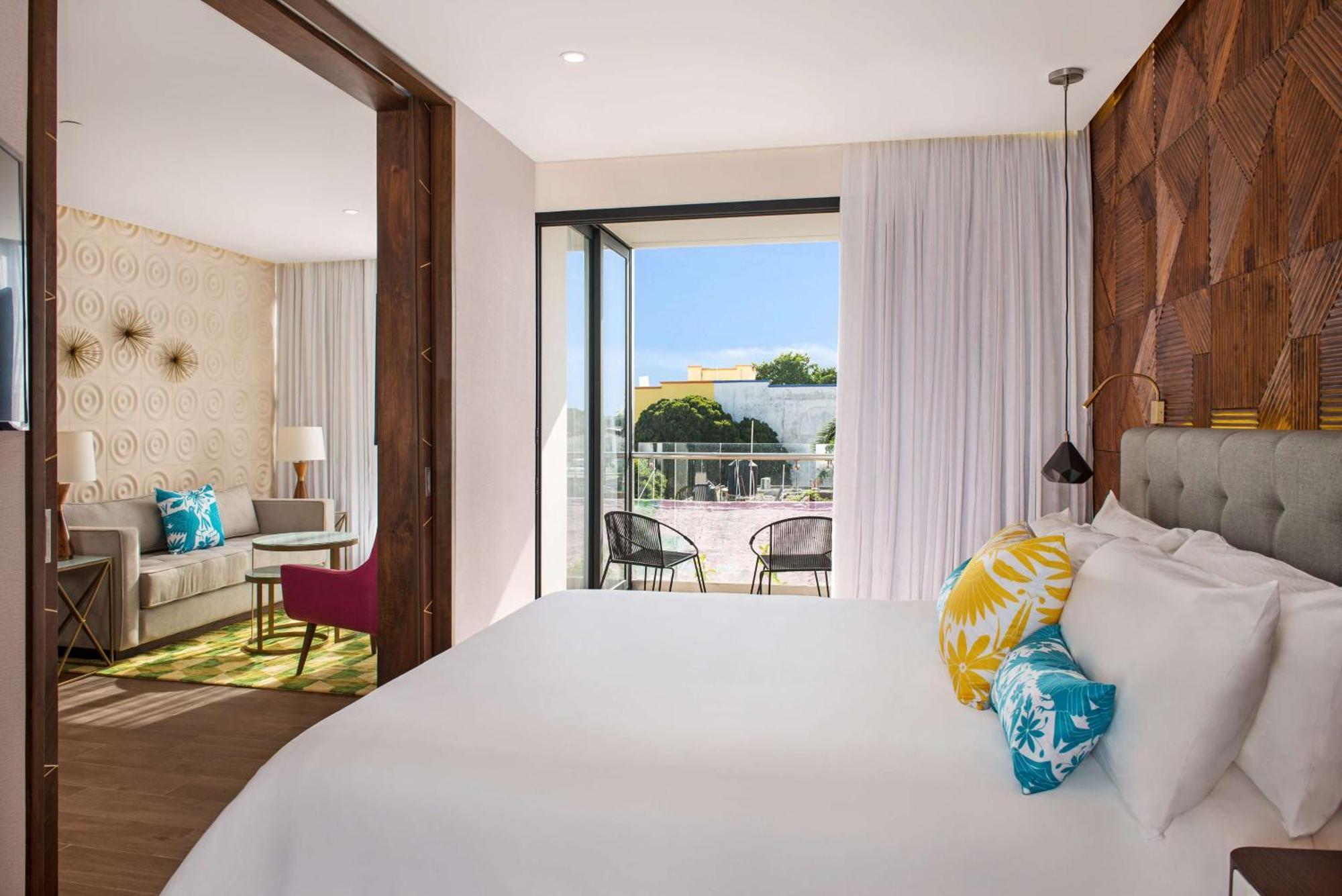One-Bedroom King Suite with Terrace