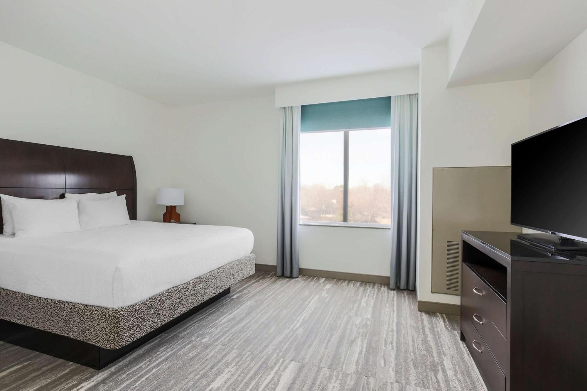King Room,1552144606:JPEG