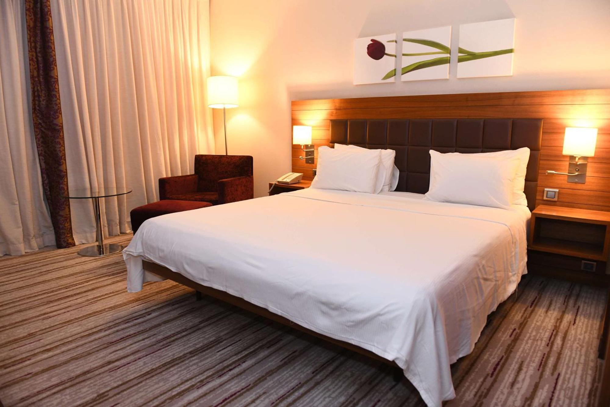 Kamer met Kingsize Bed