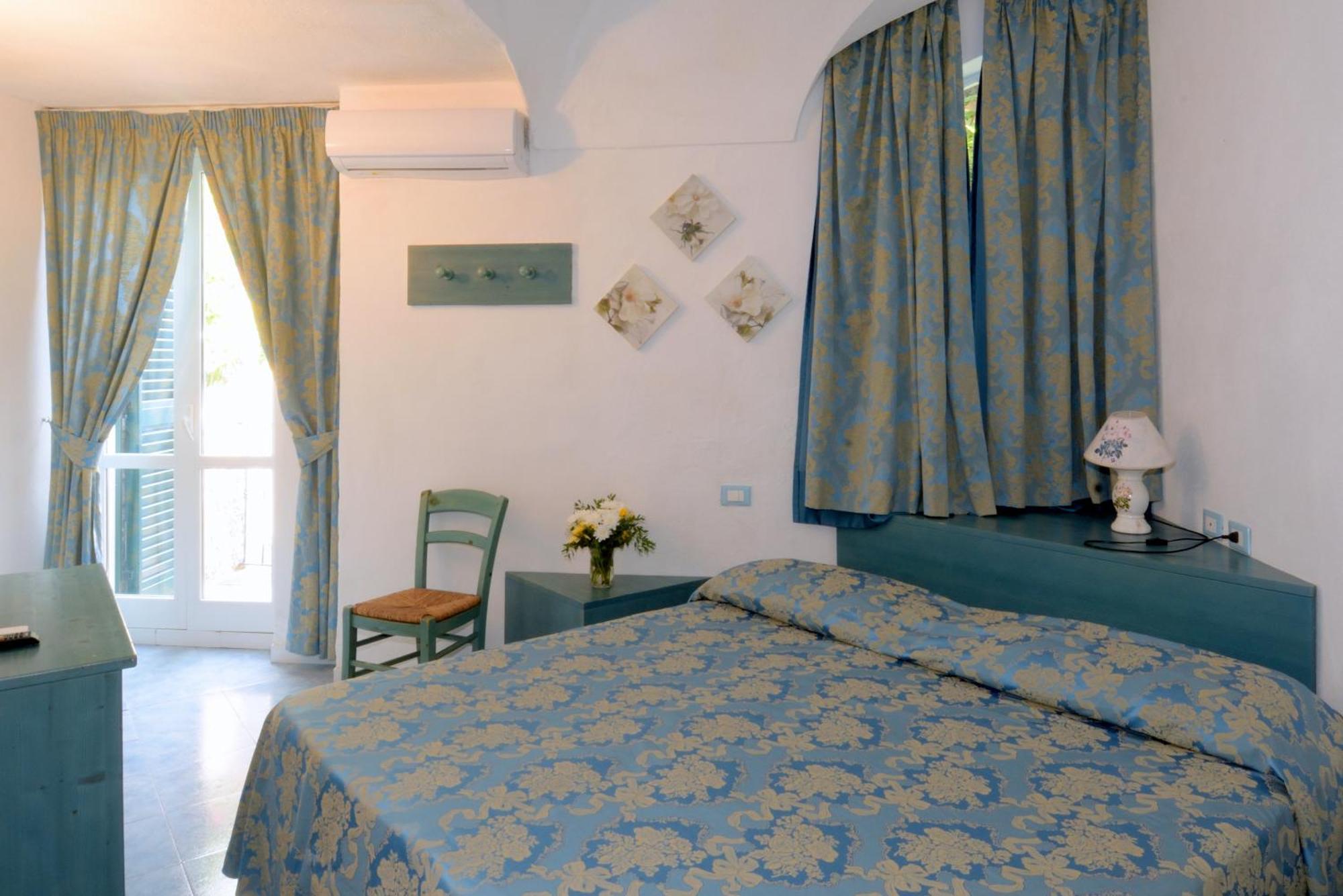 Standard Double or Twin Room,1552525057:JPEG