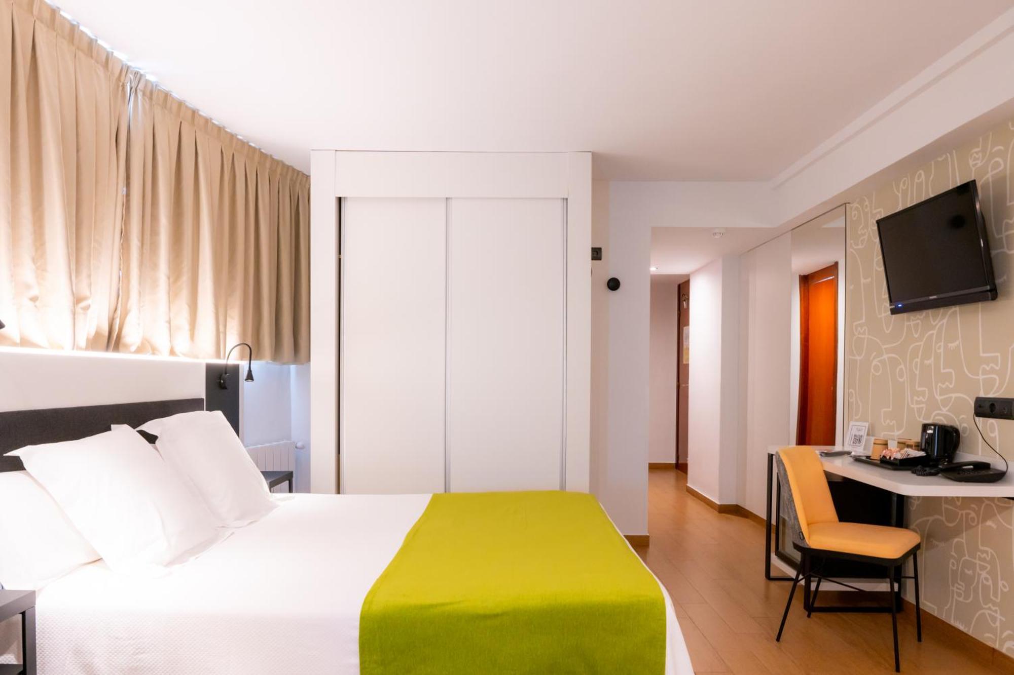 Single Room with Balcony