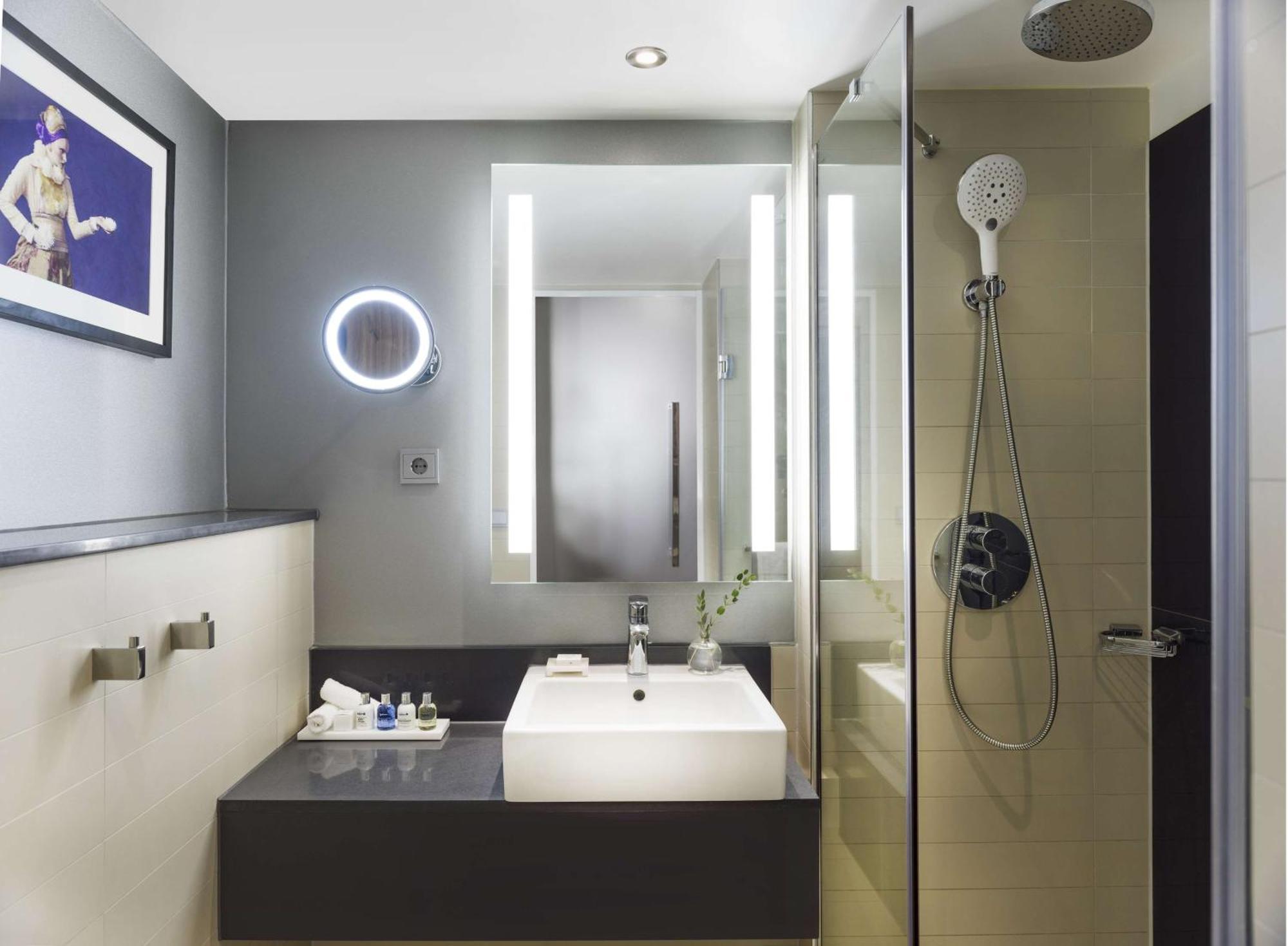 Standard Room,1553824222:JPEG