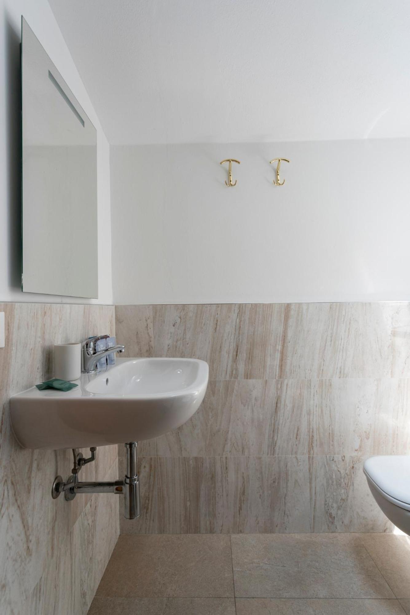 Family Room Private Bathroom