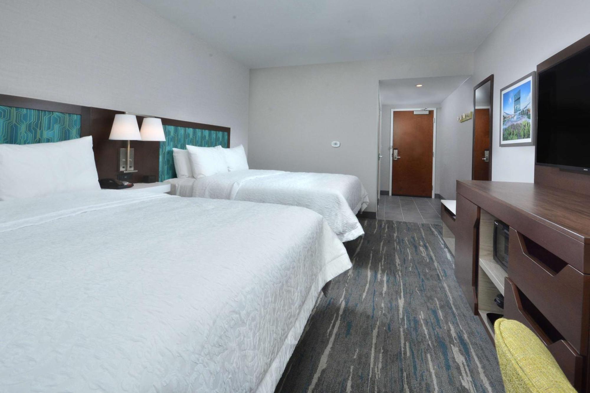 Queen Room with Two Queen Beds,1557089416:JPEG