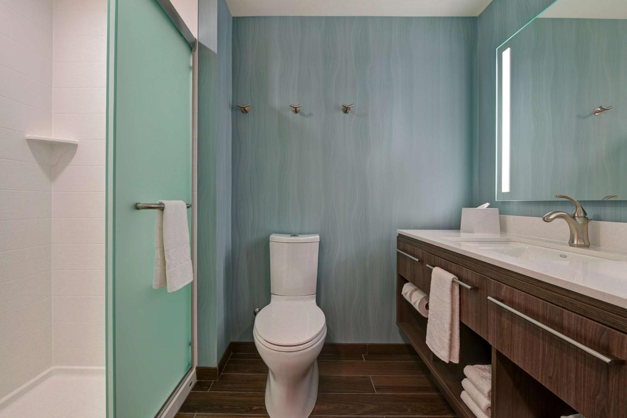 Queen Studio with Two Queen Beds - Non-Smoking,1557098263:JPEG