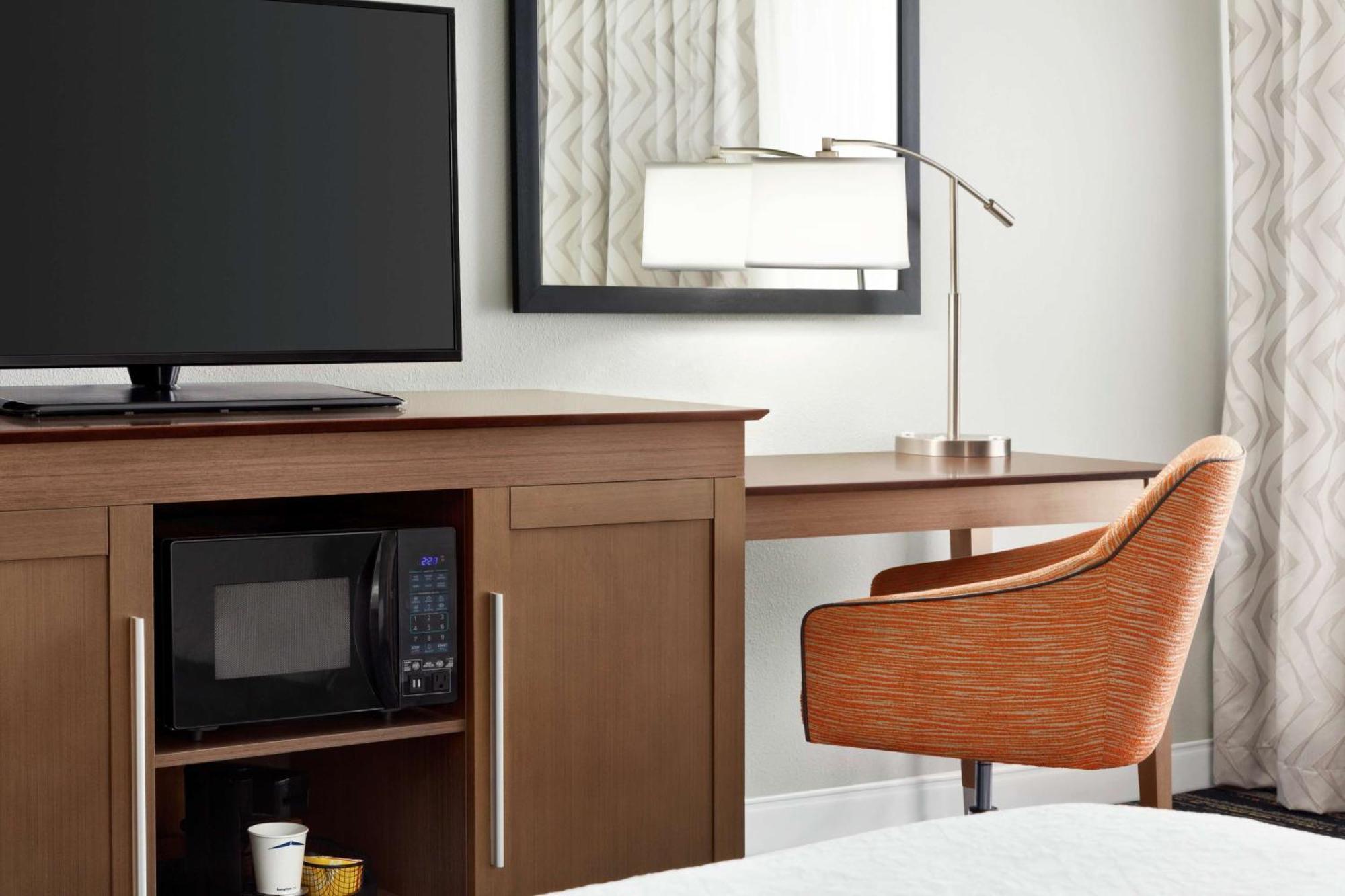 Queen Room with Two Queen Beds - Mobility Access/Non-Smoking