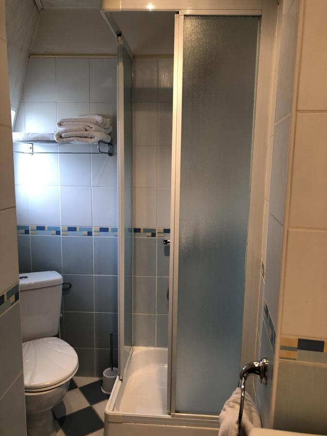 Chambre Double (1 Adulte et 1 Enfant)