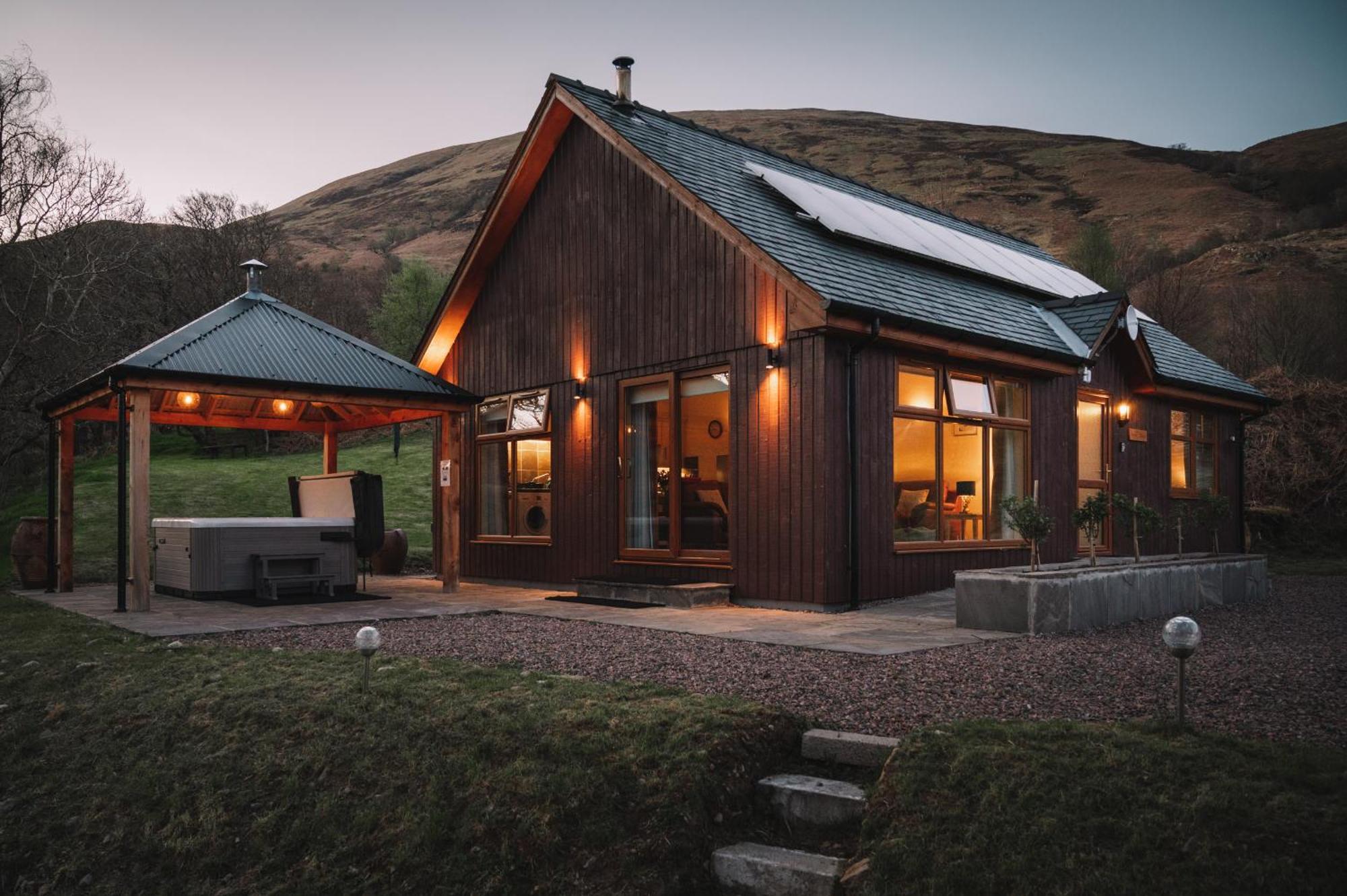 Two-Bedroom House - Beinn Bhan Lodge