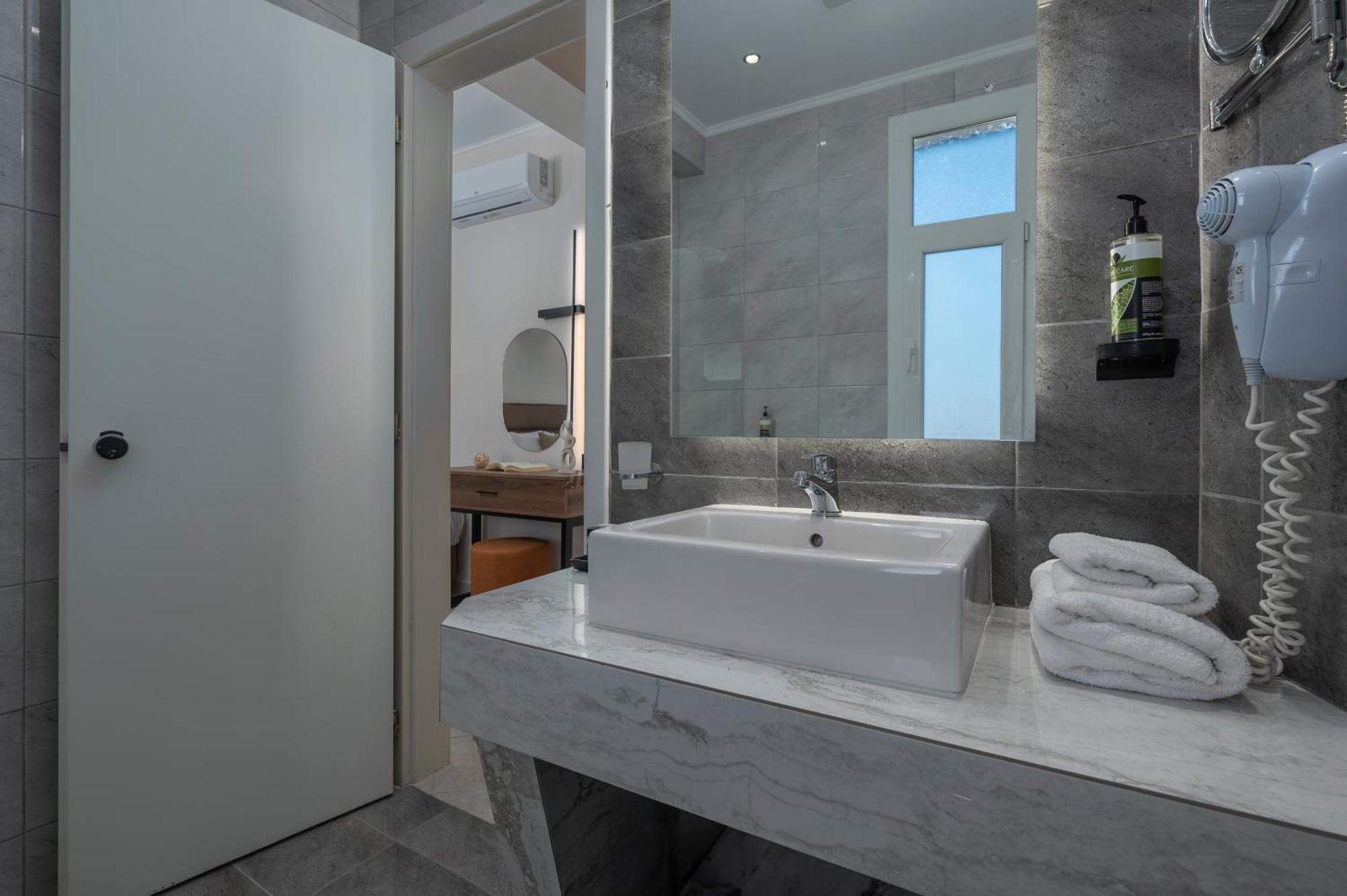 Classic Triple Room