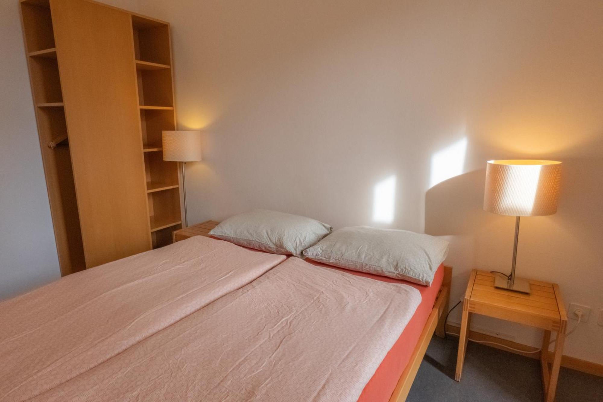 Chambre Lit Queen-Size avec Douche