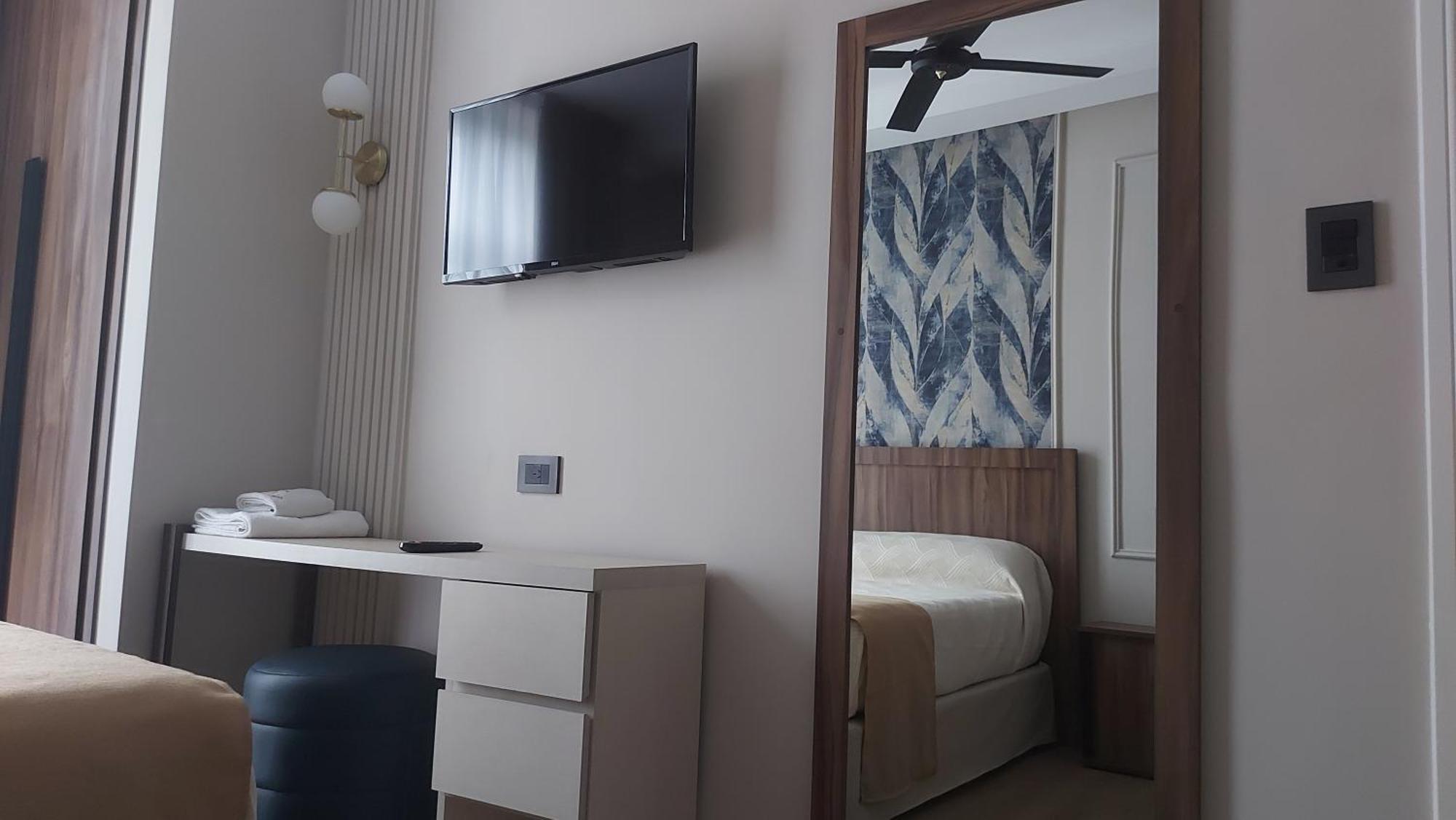 Superior Triple Room,1574711426:JPEG