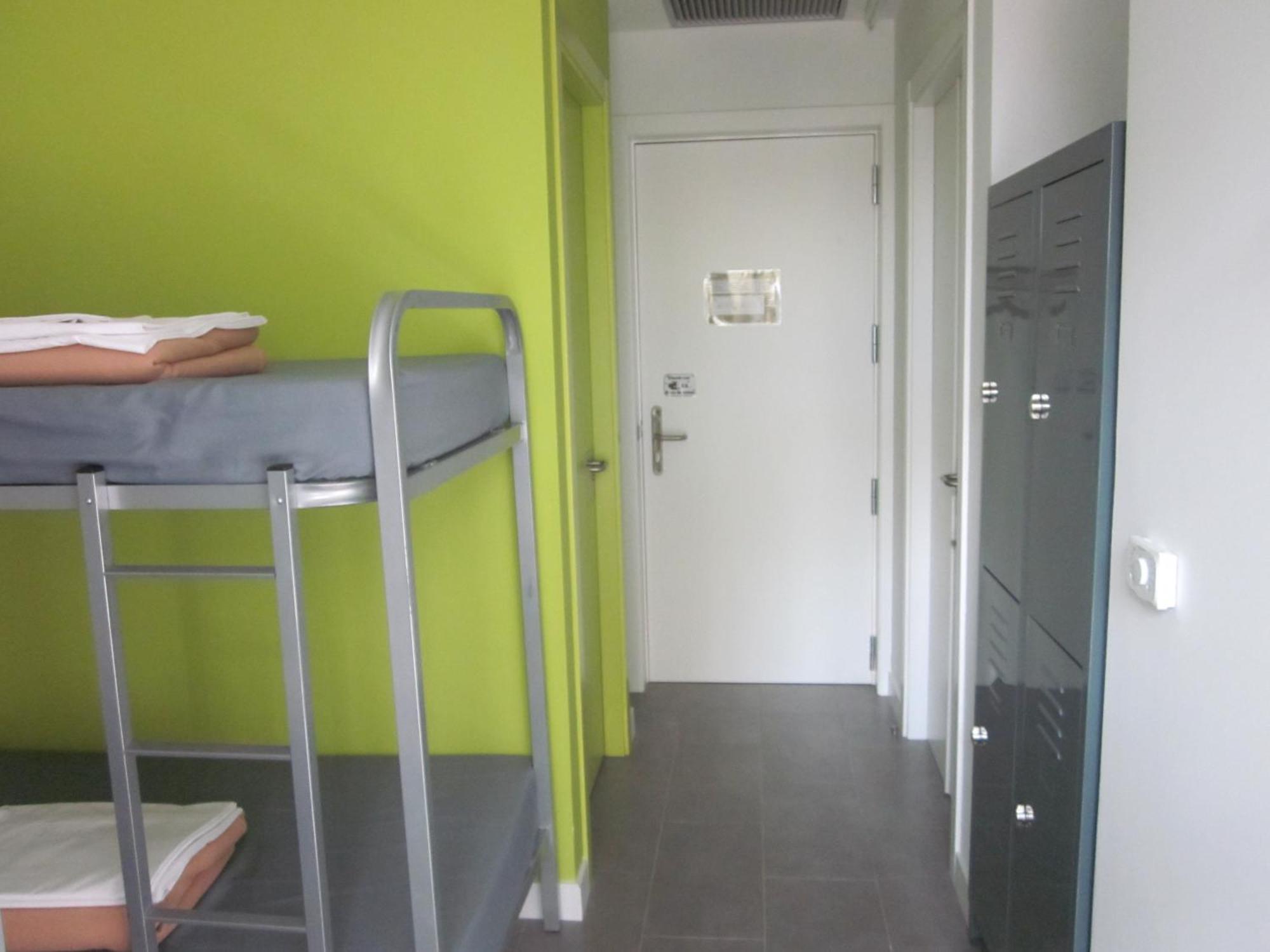 Bed 4-Bed Dormitory Room