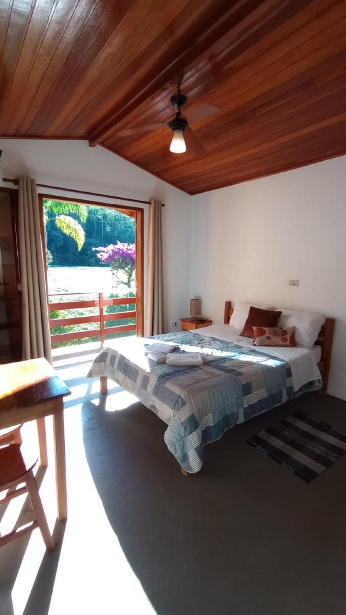 Quarto Duplo